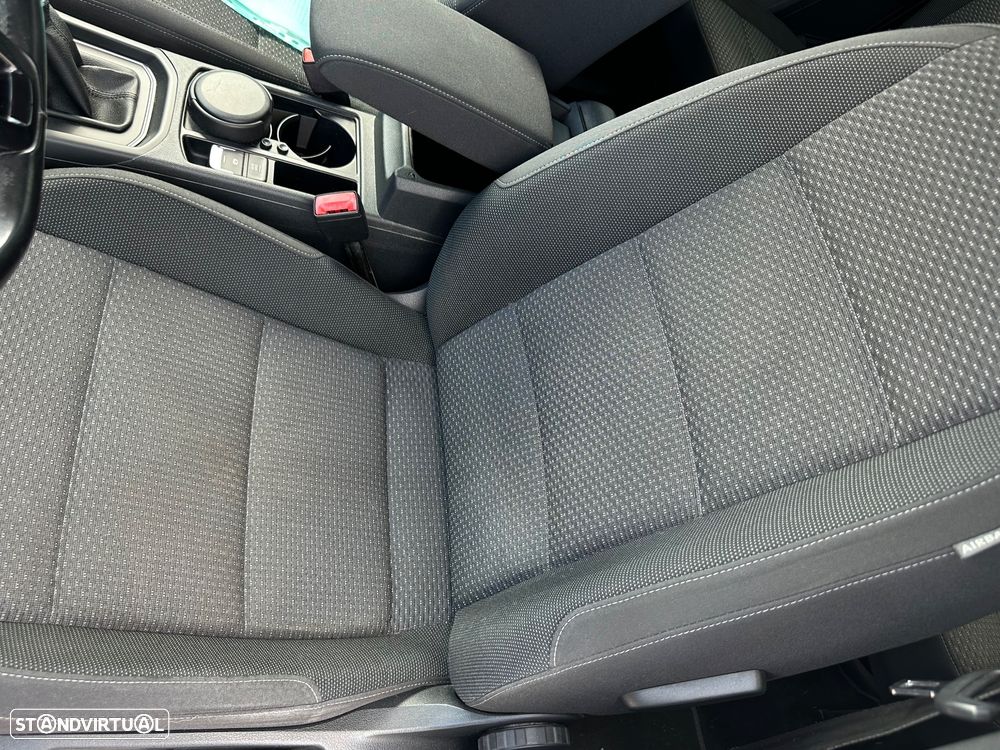 VW Touran 1.6 TDI Confortline - 10