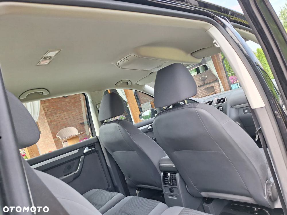 Volkswagen Touran 1.4 TSI STYLE - 13