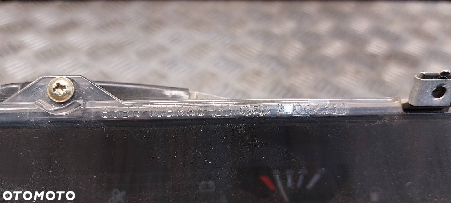LICZNIK ZEGARY SIERRA I 1.8 8V 83BB10B885BB - 2