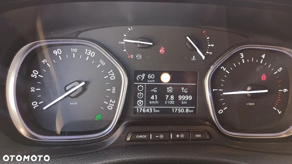 Toyota ProAce Kombi D-4D Medium 2,7t - 12