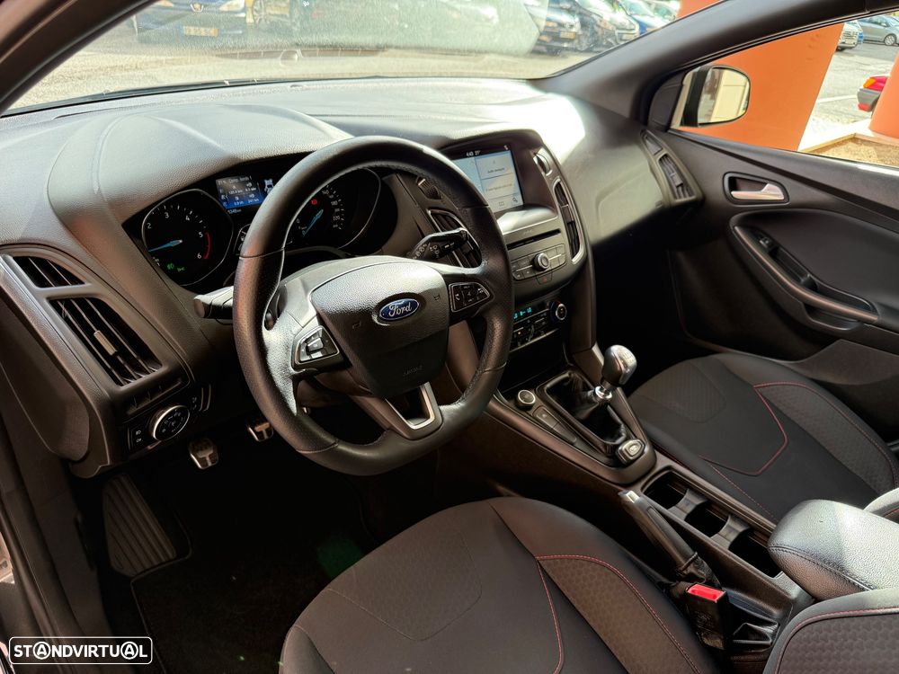 Ford Focus SW 1.5 TDCi ST-Line - 22