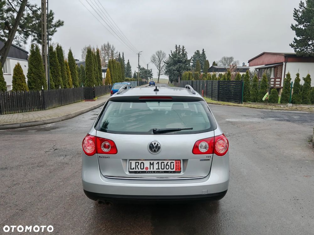 Volkswagen Passat - 5