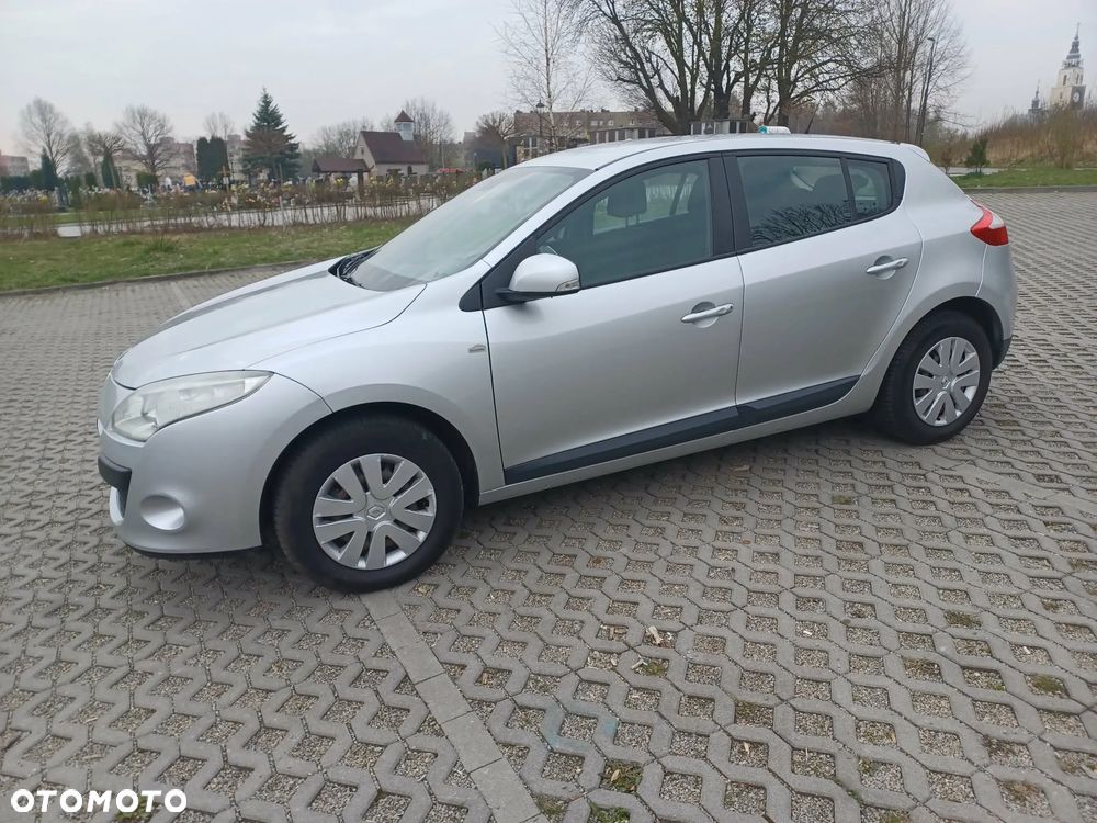Renault Megane 1.6 16V Authentique Euro5 - 3