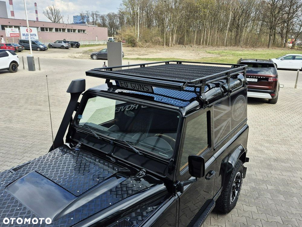 Land Rover Defender 2.2 TD4 E - 22