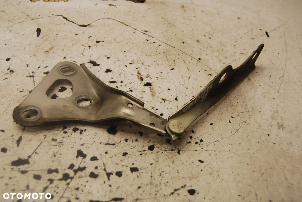 ZAWIAS MASKI LEWY PRZÓD 13172637 OPEL ZAFIRA A LIFT - 1