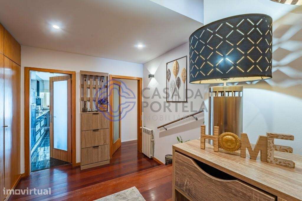 Apartamento T2+1 com terraço em Lavra perto ao mar - Grande imagem: 2/22