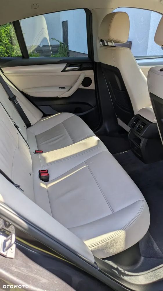BMW X4 xDrive20d - 13