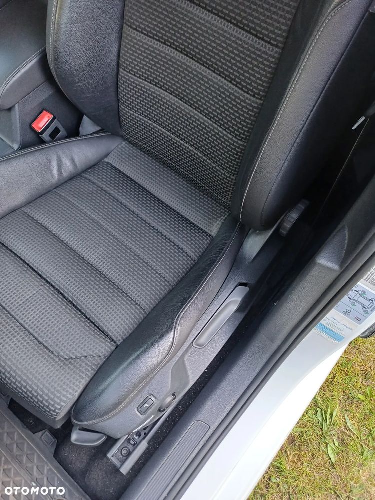 Volkswagen Golf 1.4 TSI BMT Highline - 24