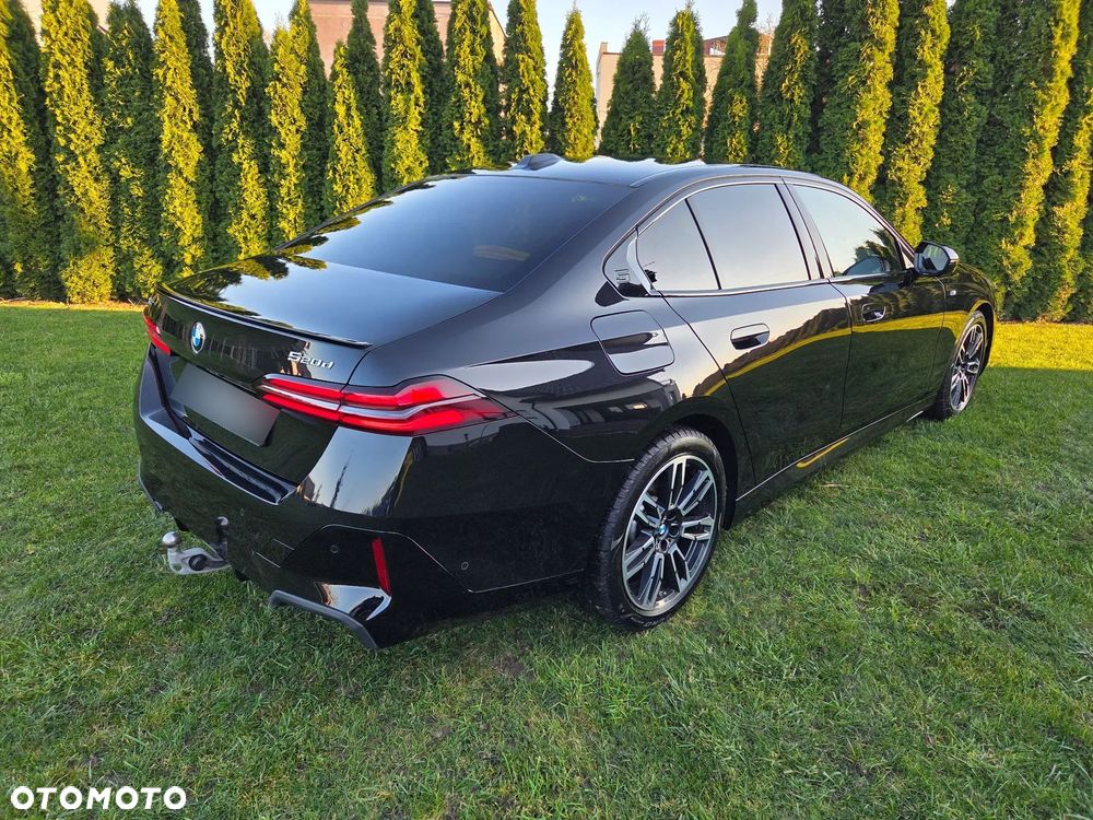 BMW Seria 5 520d xDrive - 12