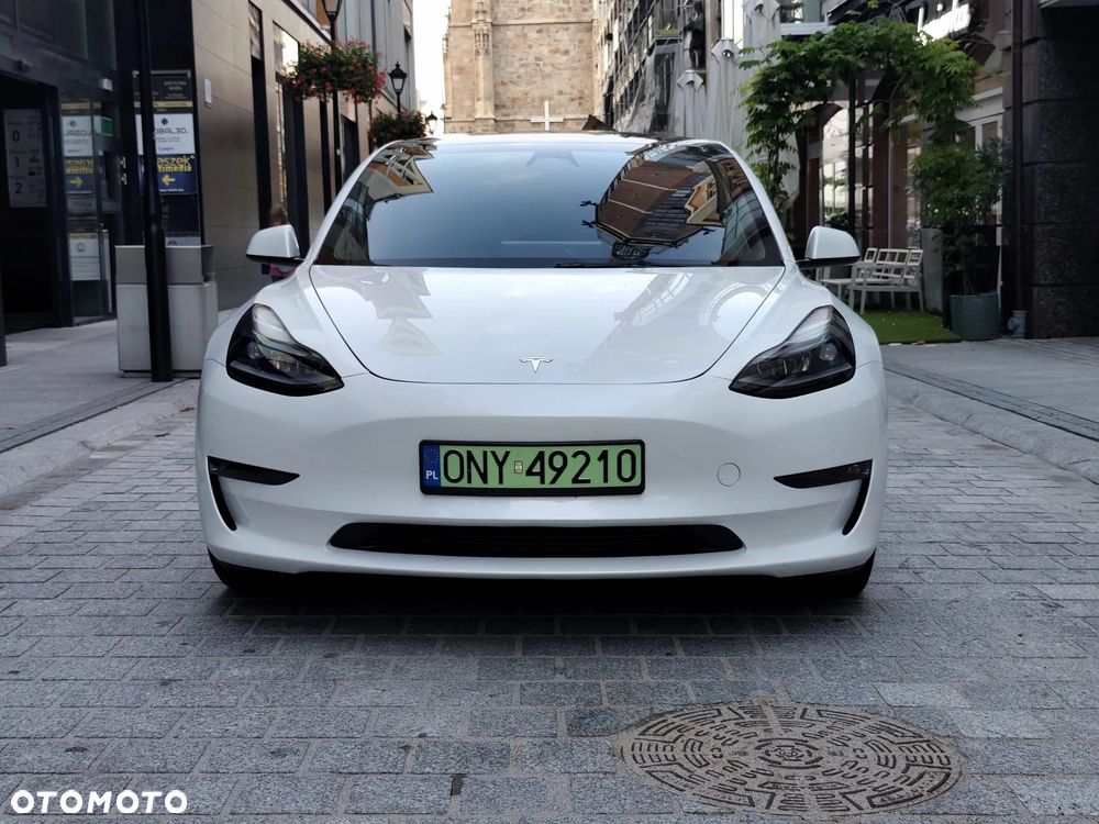 Tesla Model 3 RWD - 2