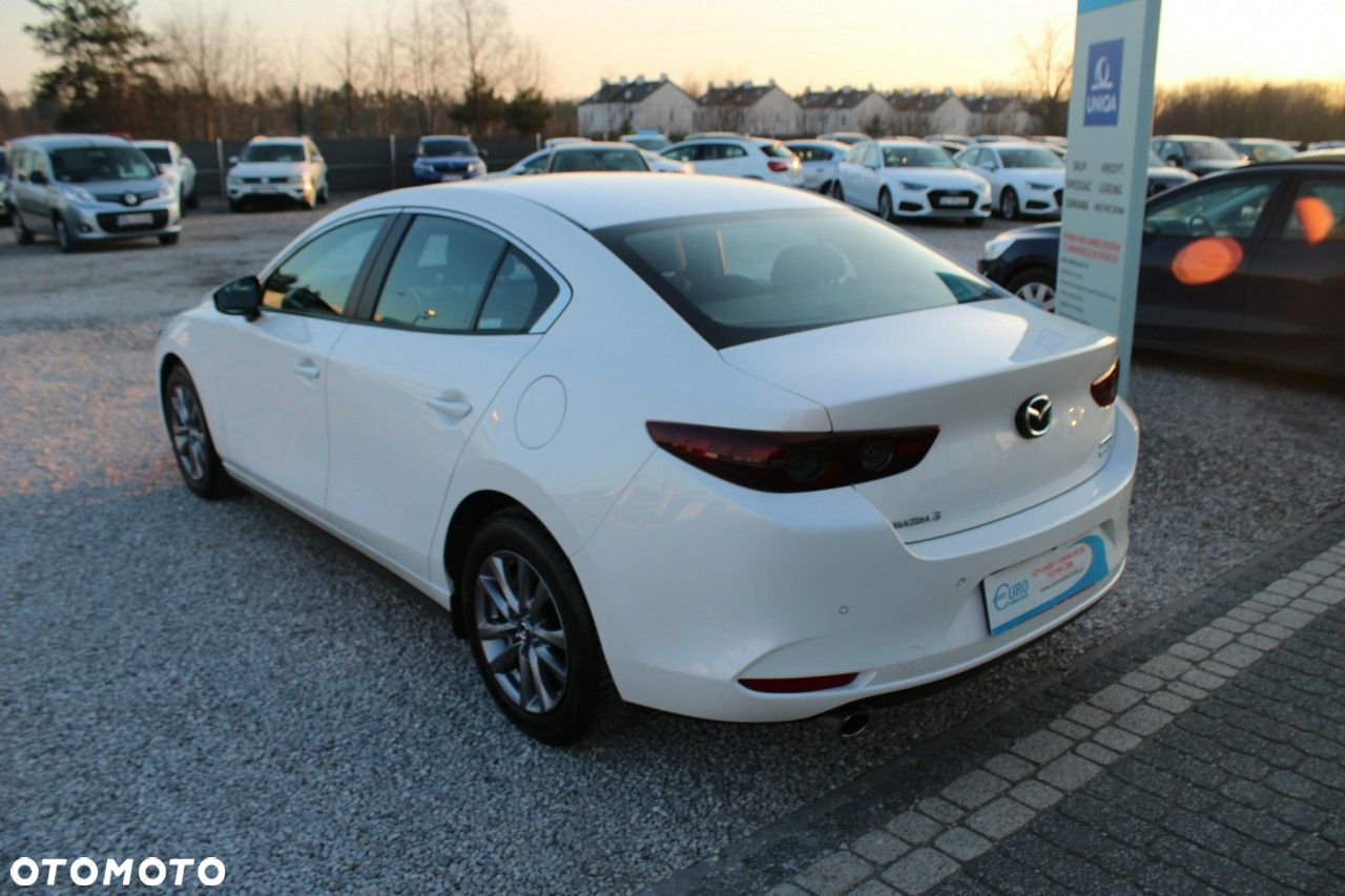 Mazda 3 - 8