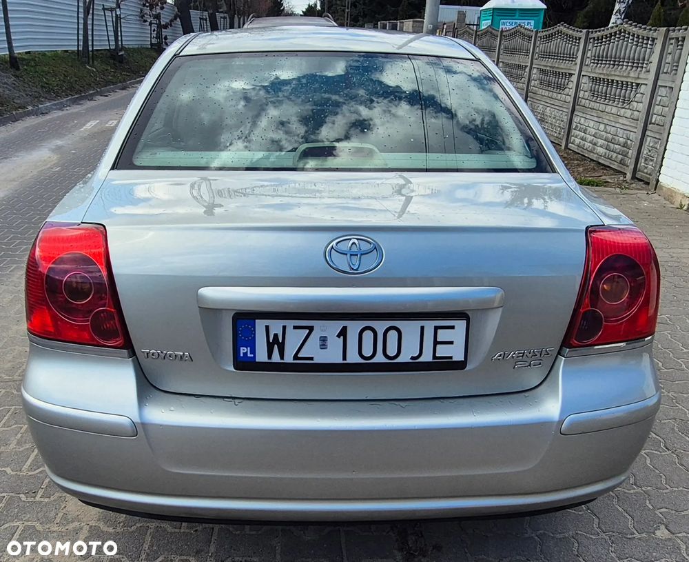 Toyota Avensis 2.0 VVT-i Prestige - 4