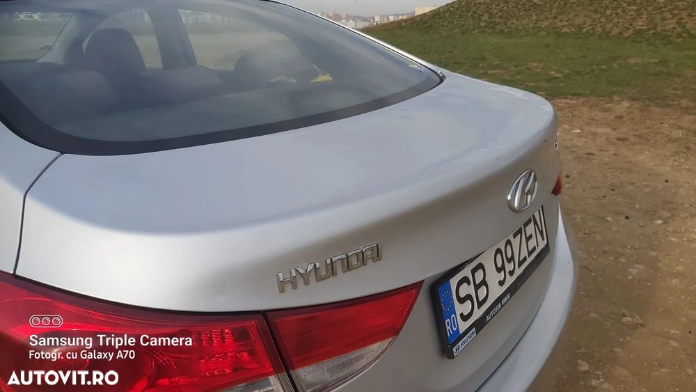 Hyundai Elantra 1.6 MPi Highway Heat+ - 13