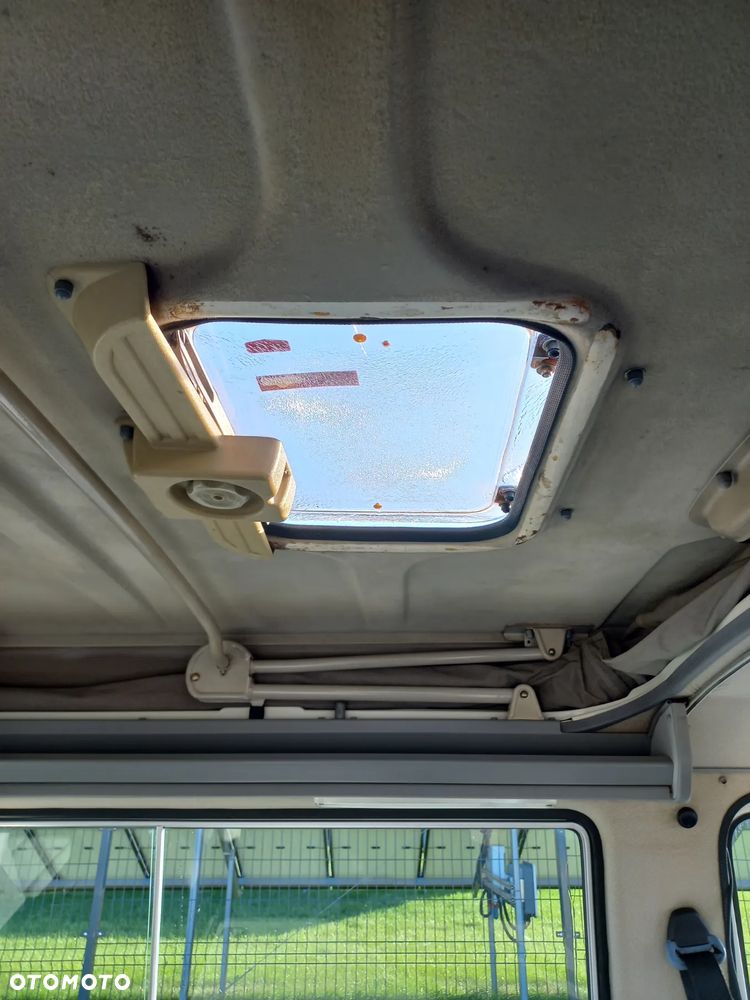 Volkswagen Transporter - 30