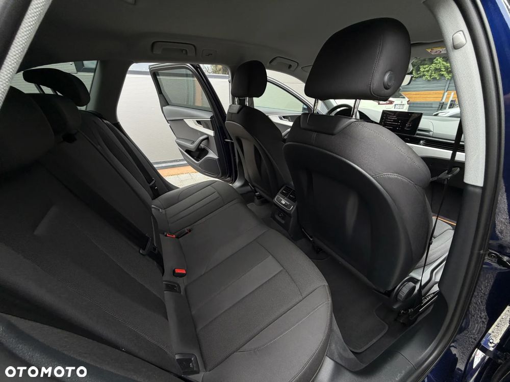 Audi A4 Avant 40 TFSI S tronic - 17