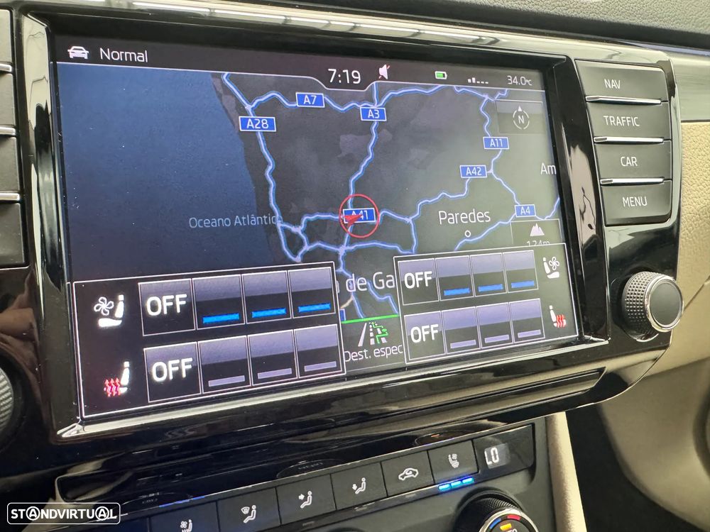 Skoda Superb 2.0 TDI Laurin&Klement DSG - 27
