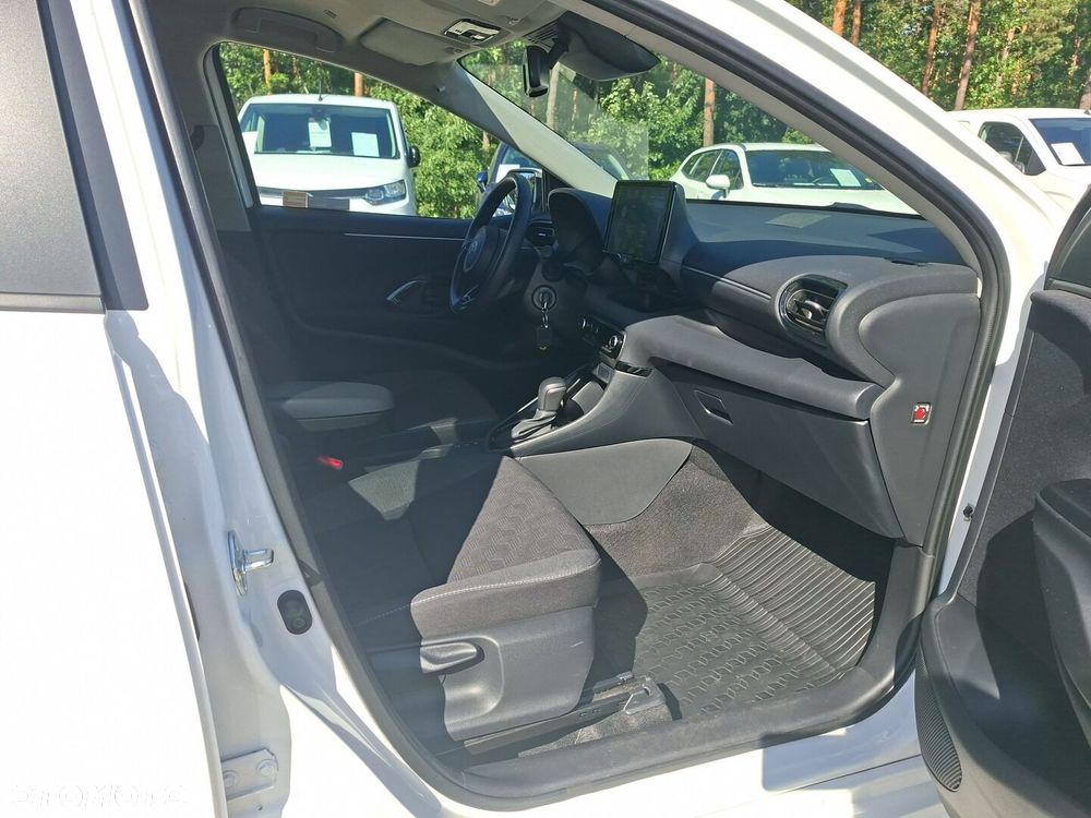 Toyota Yaris Hybrid 1.5 Style - 9