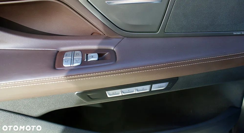BMW Seria 7 730Ld xDrive - 23