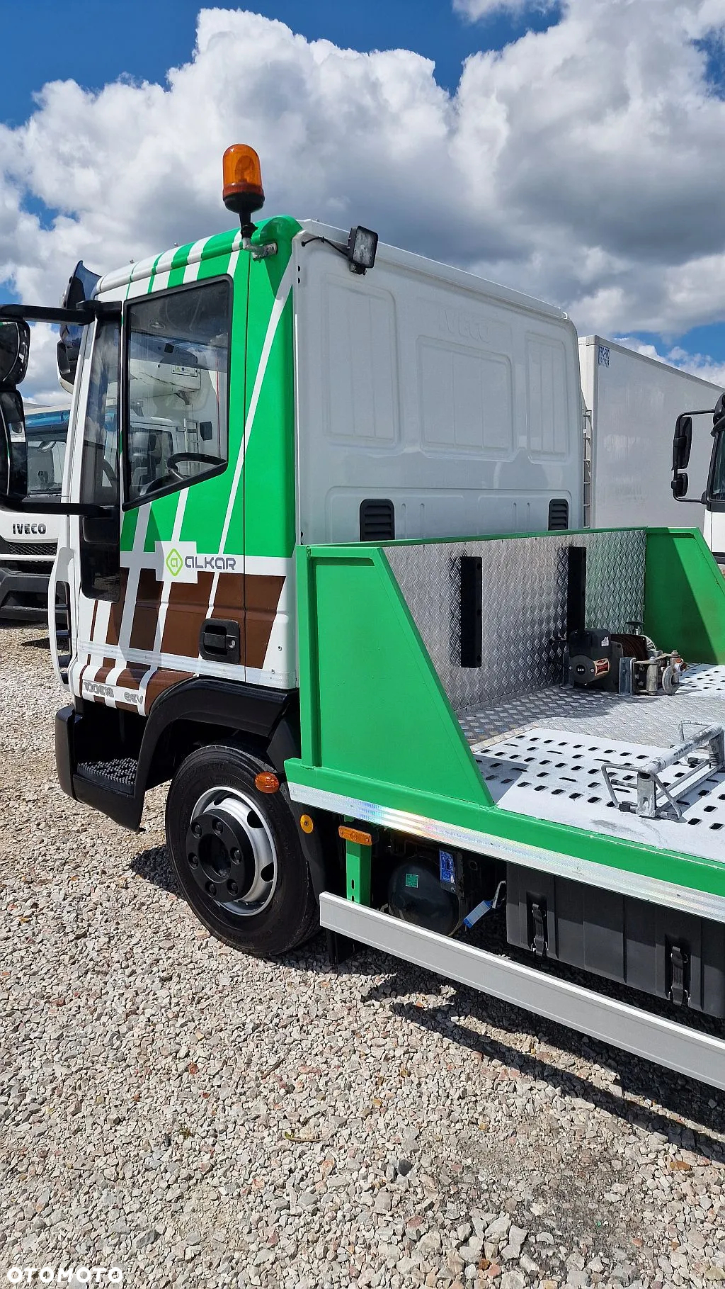 Iveco Eurocargo 100e18 Laweta Najazd Auto pomoc - 17