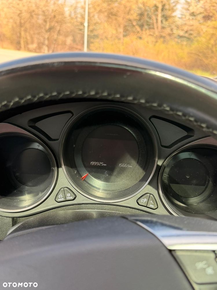 Citroën C4 HDi 150 Exclusive - 4