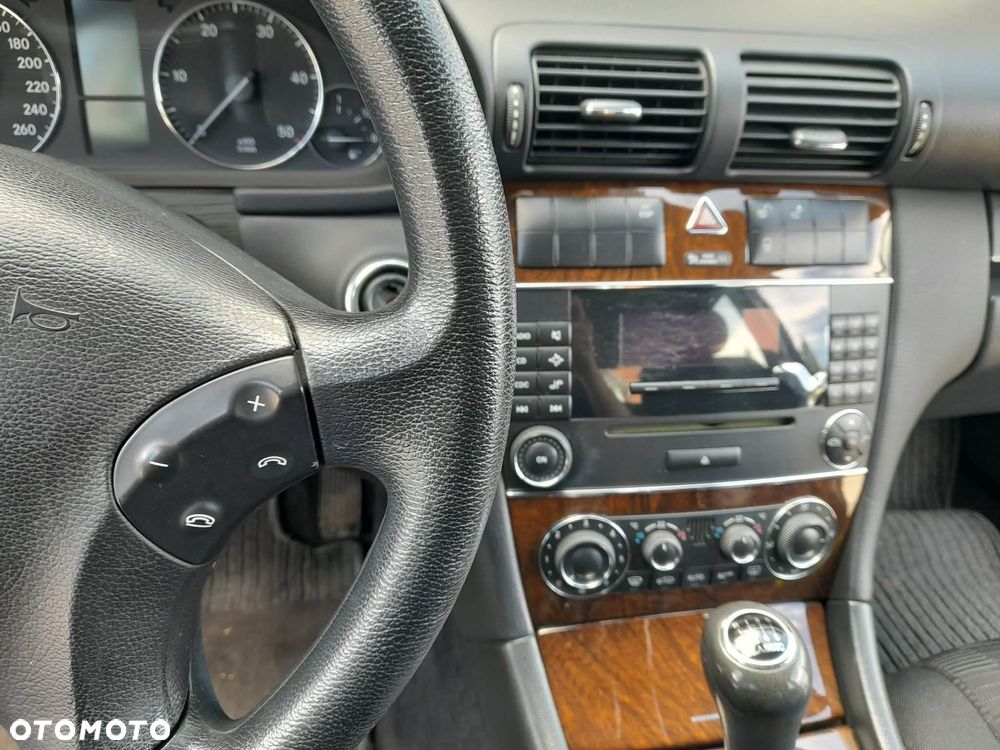Mercedes-Benz Klasa C 200 CDI Classic - 4