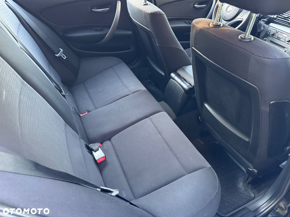 BMW Seria 1 118d - 12