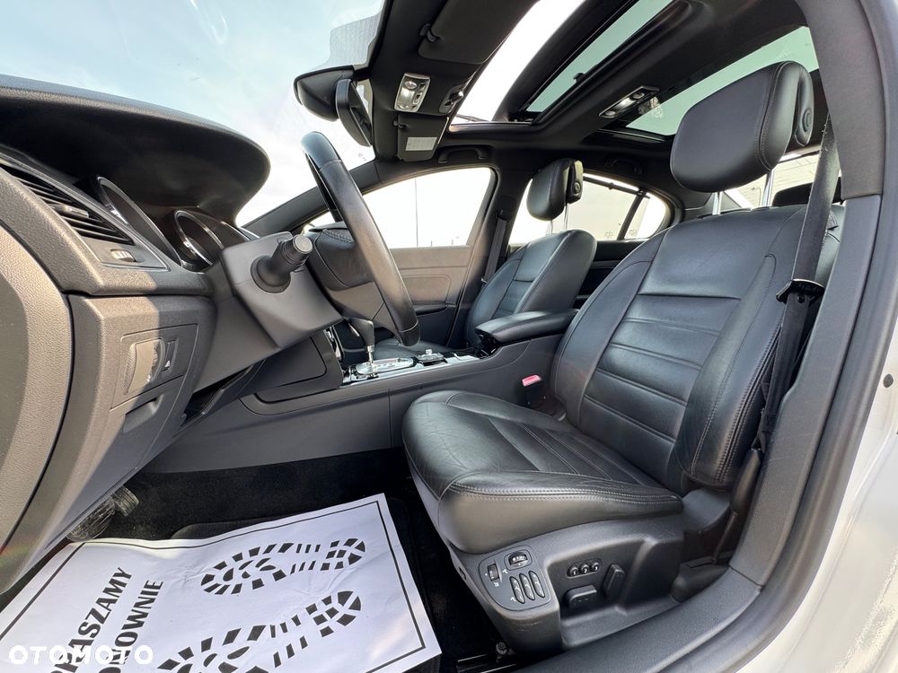 Renault Latitude - 25