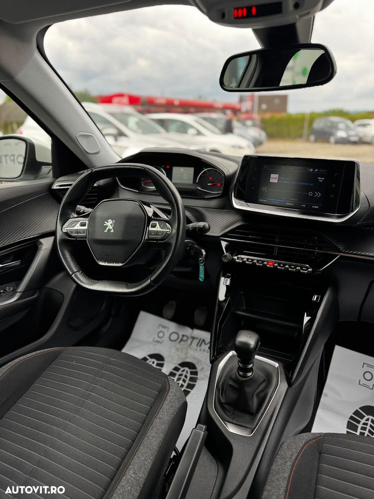 Peugeot 2008 - 18