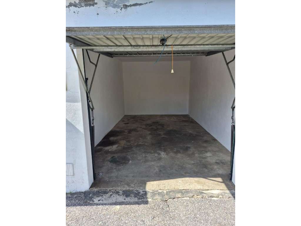 Garagem com 18 m2 - Grande imagem: 2/3