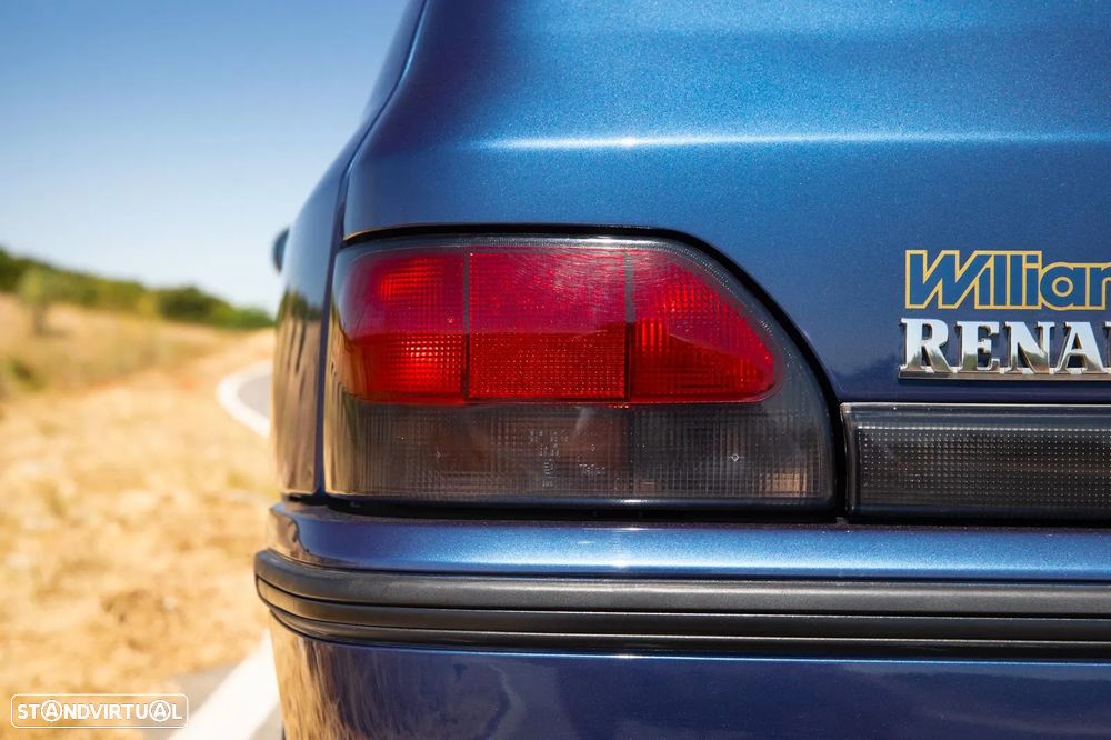 Renault Clio 2.0 Williams - 38