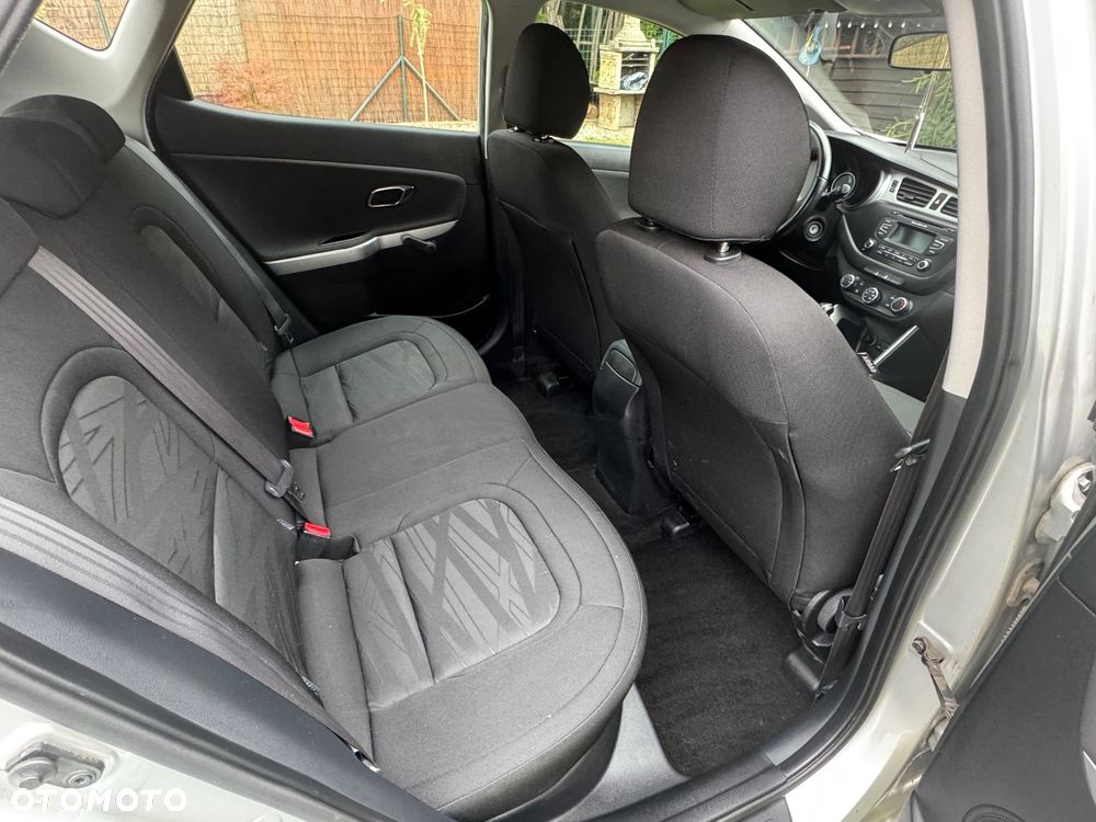 Kia Ceed - 16