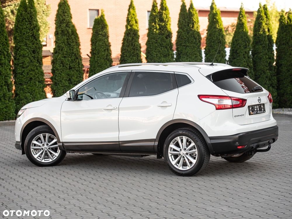 Nissan Qashqai 1.2 DIG-T N-Connecta EU6 - 9