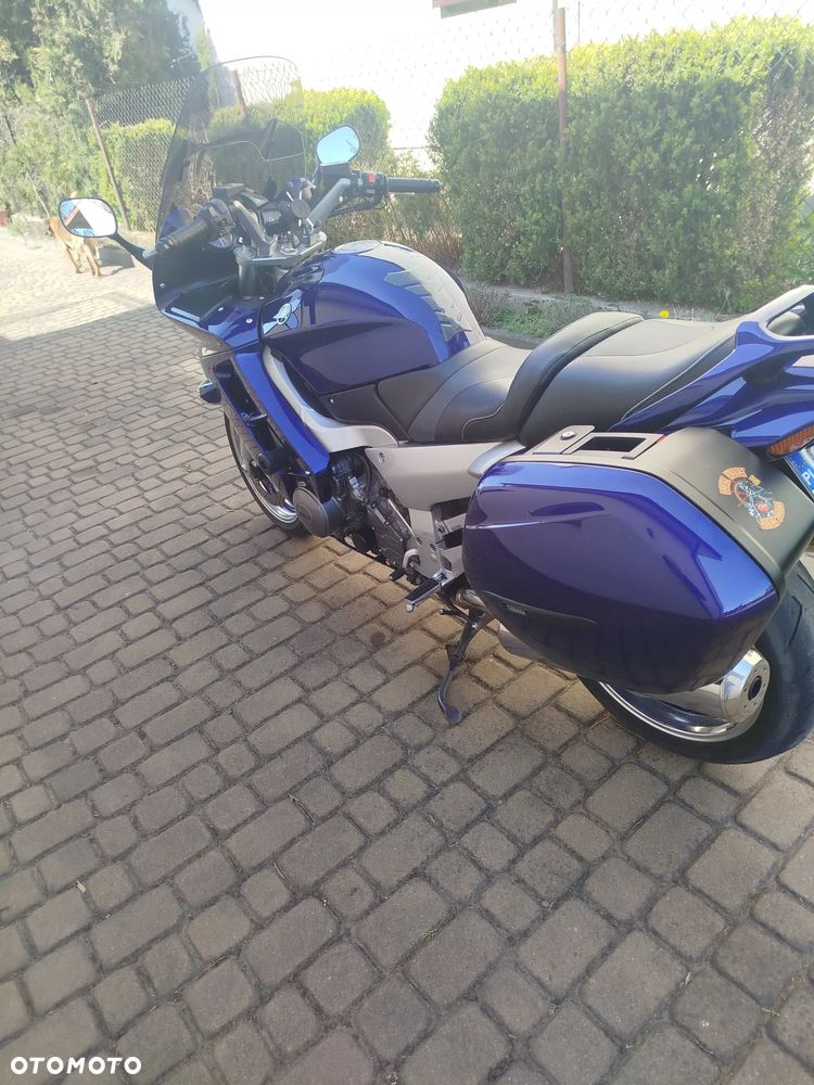 Yamaha FJR - 11