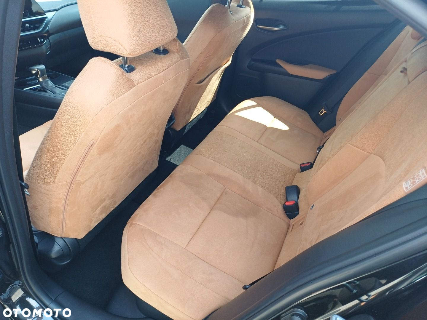 Lexus UX 250h GPF Business 2WD - 10