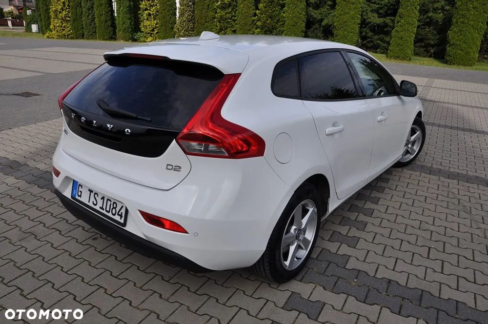 Volvo V40 D2 Momentum - 18