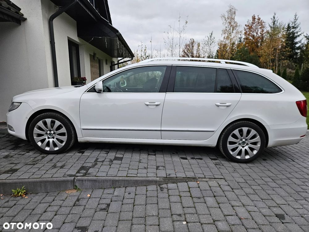 Skoda Superb 2.0 TDI Platinum DSG - 8