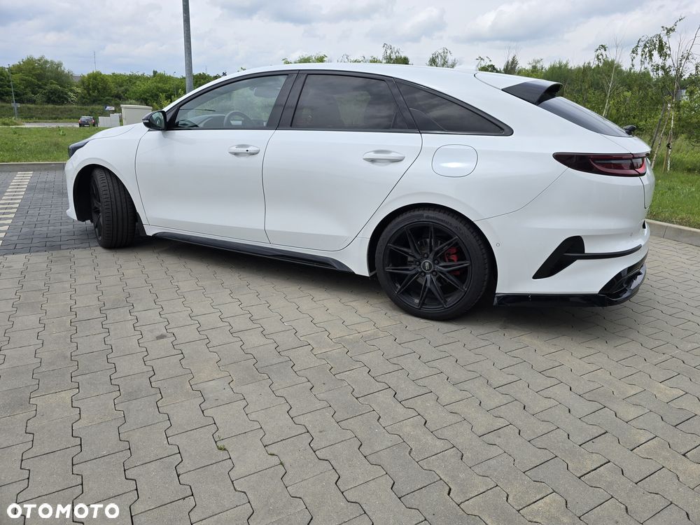 Kia ProCeed - 6