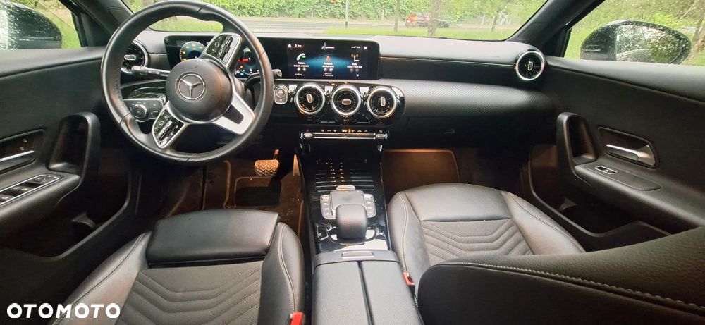 Mercedes-Benz Klasa A 180 d Style 8G-DCT - 12