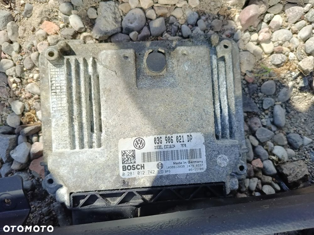 VW PASSAT B6 1.9 TDI MANUAL ZESTAW STARTOWY STEROWNIK KOMPUTER LICZNIK STACYJKA MODUŁ KOMFORT 03G906021DP 3C0959433K - 2