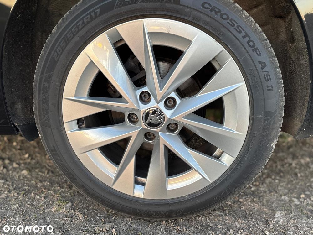 Skoda Octavia 2.0 TDI DSG Sportline - 15