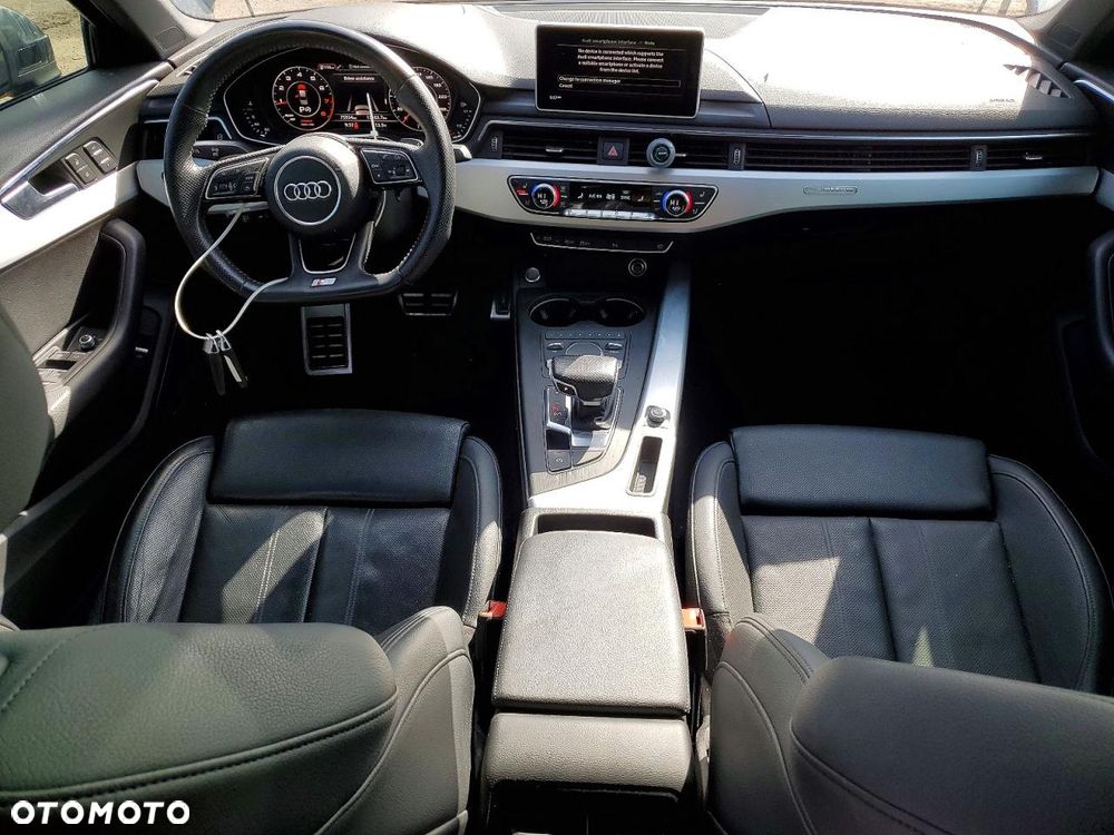 Audi A4 Limousine - 8
