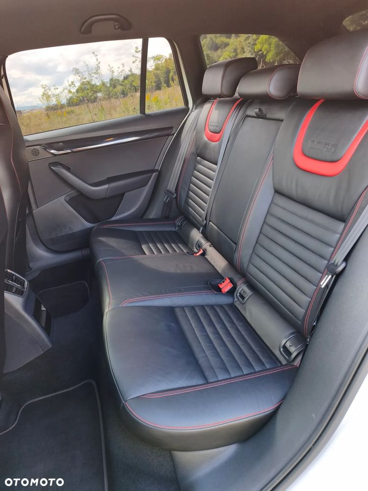 Skoda Octavia 2.0 TSI RS - 18