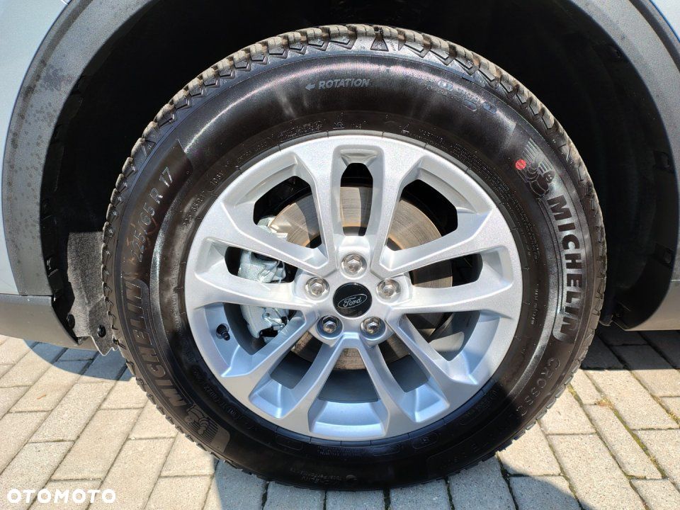 Ford Kuga - 8