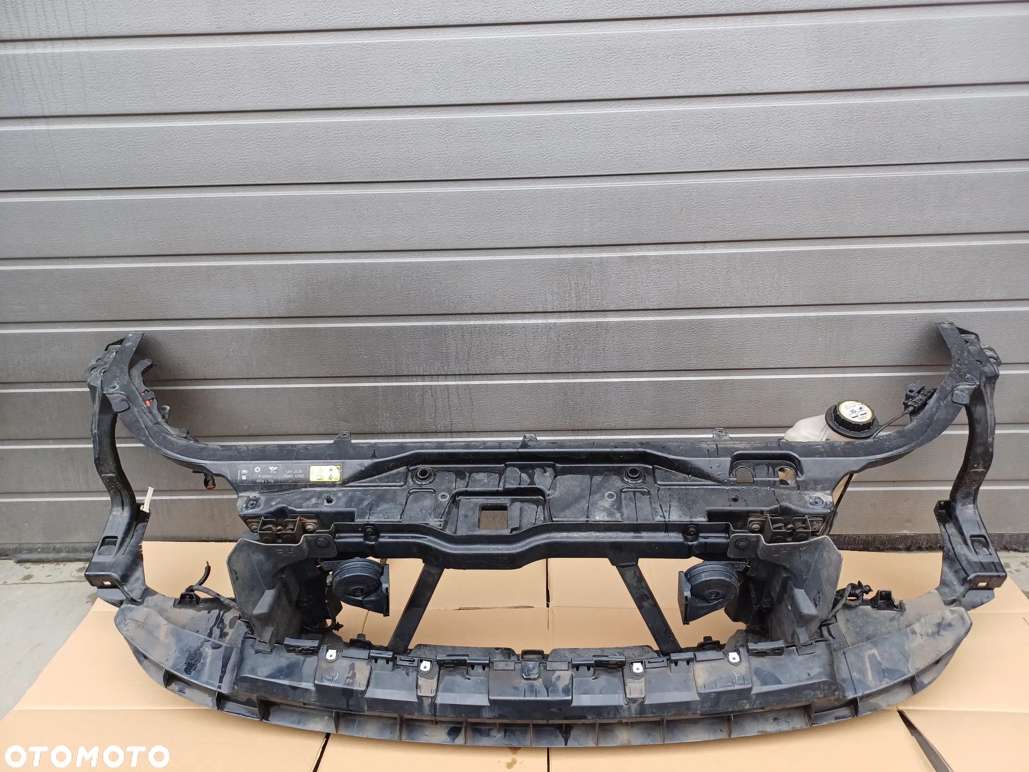 RANGE ROVER SPORT L494 Pas przedni zbiornik EPLA-297A12-JB - 1