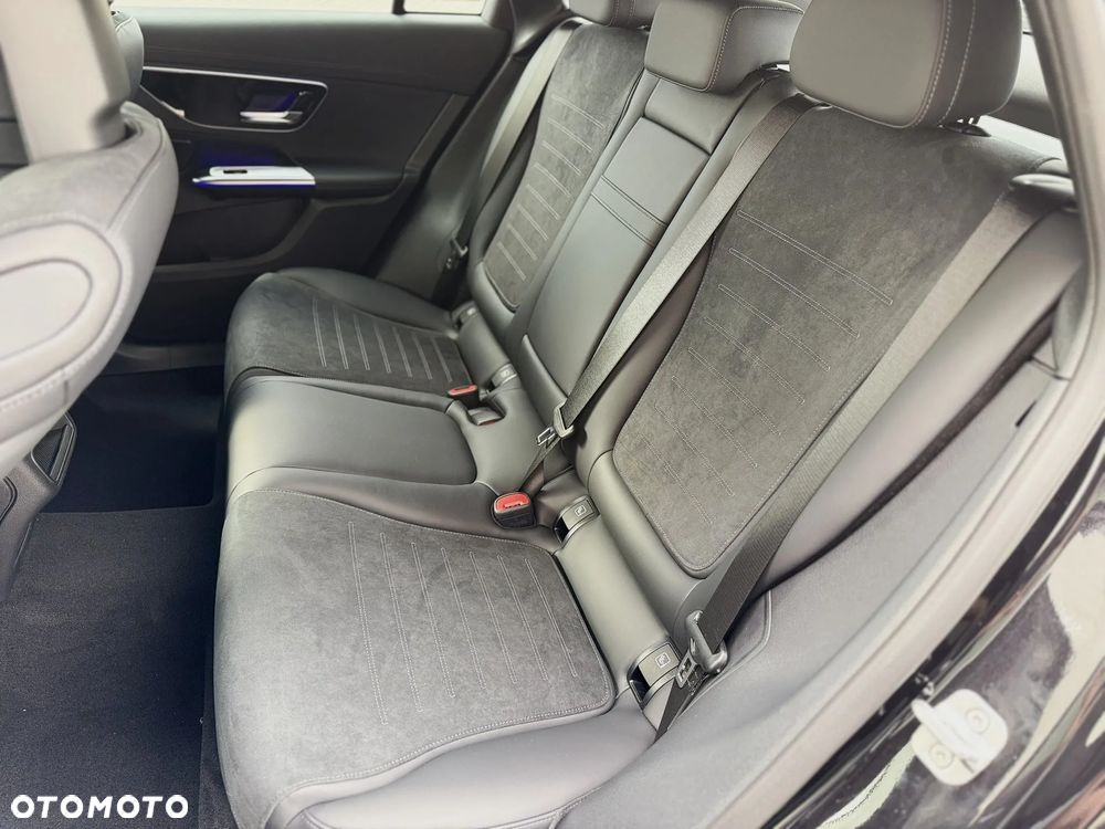 Mercedes-Benz GLC - 34