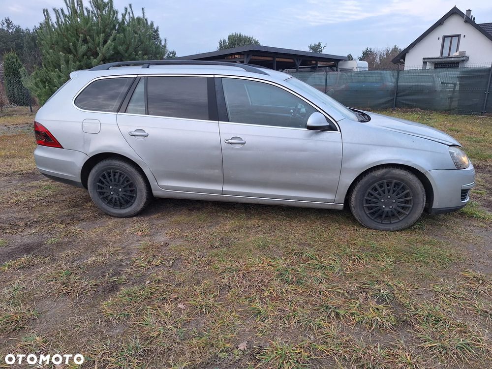 Volkswagen Golf Variant 1.9 TDI DPF Comfortline BlueMotion - 2