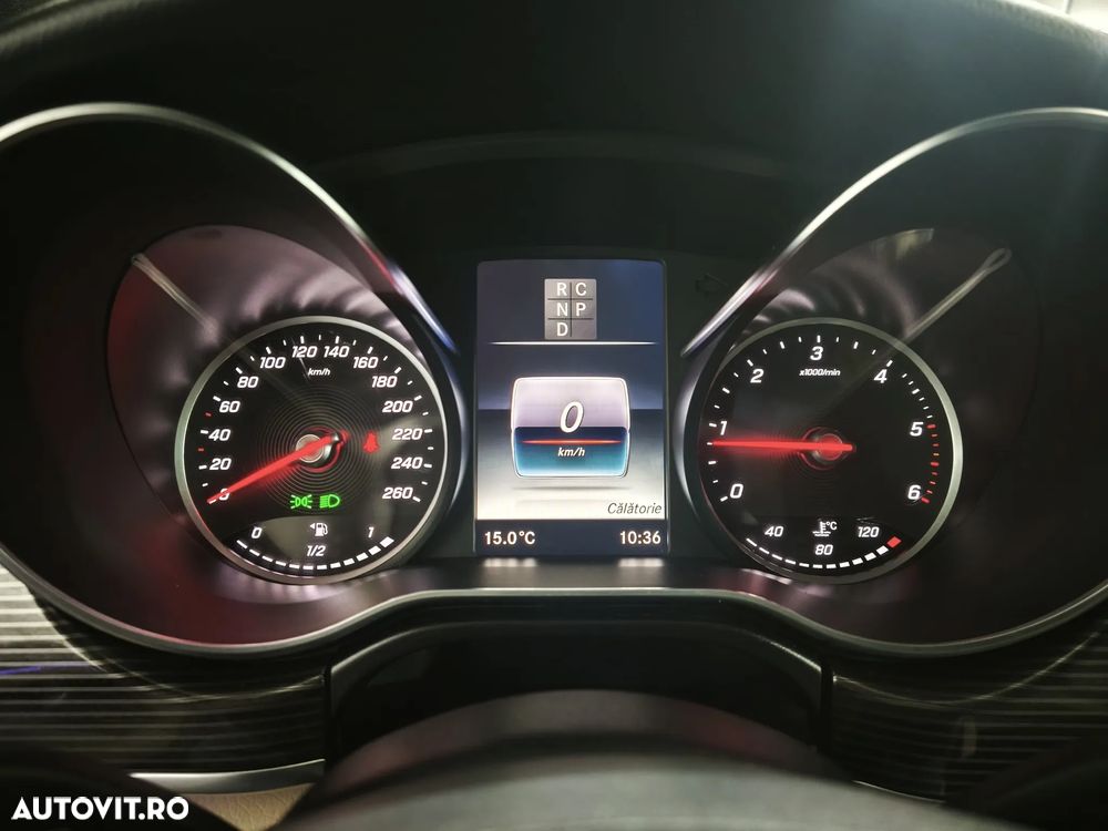 Mercedes-Benz V 300 d Extralang 4Matic 9G-TRONIC Exclusive - 24