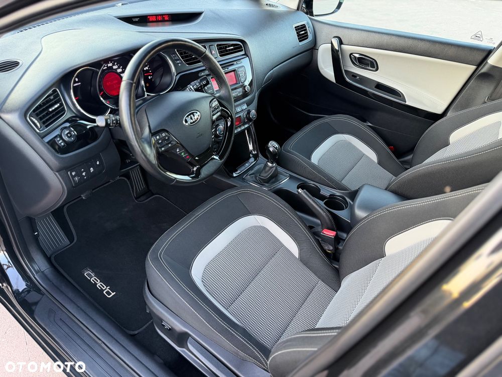 Kia Ceed 1.6 GDI Platinum Edition - 12