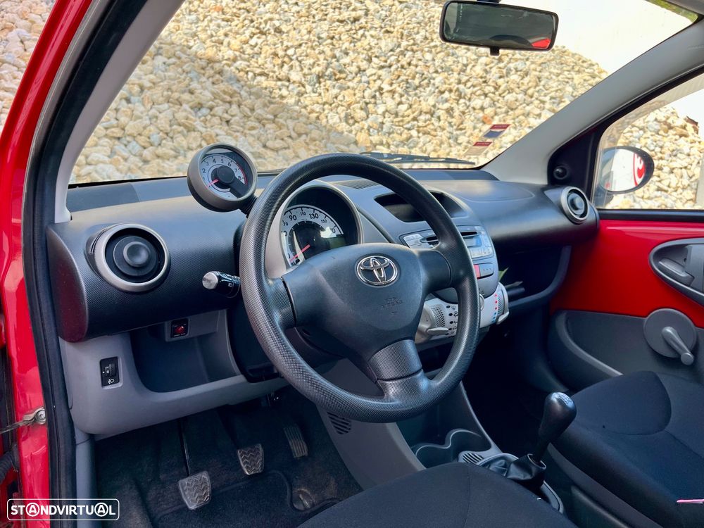 Toyota Aygo 1.0 Red Edition - 19