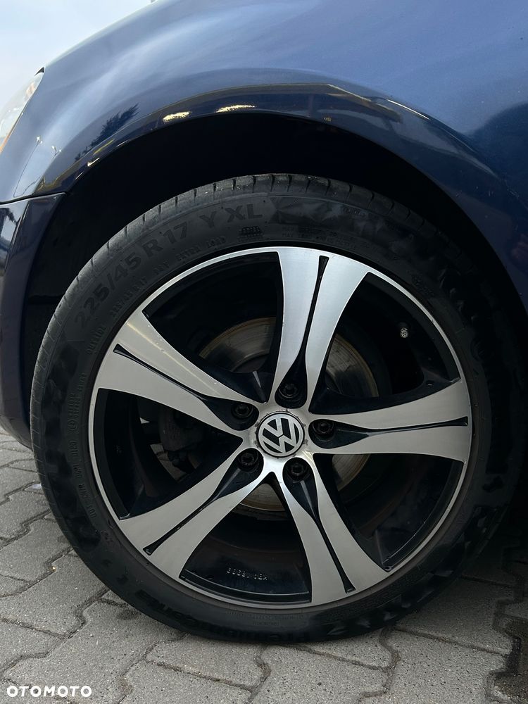 Volkswagen Golf 1.6 TDI Highline DSG - 17